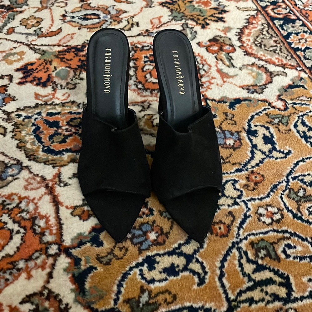 Peep toe heels